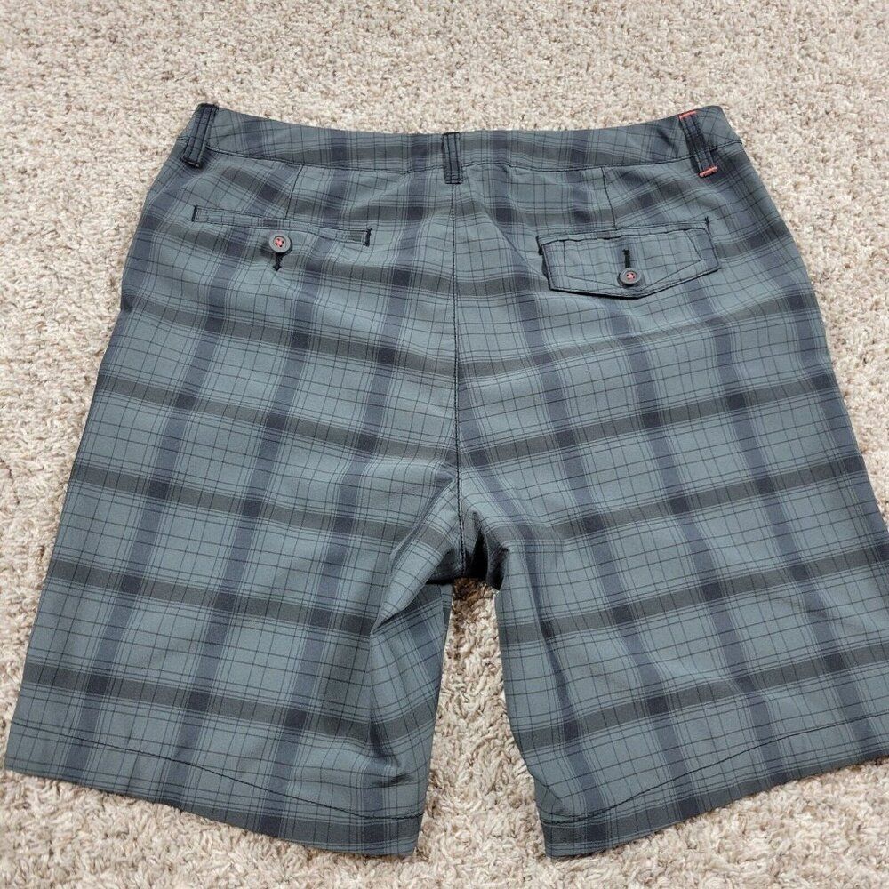 Tommy Bahama Board Shorts Mens 34 Gray Black Plaid Beach Walking - Picture 7 of 8